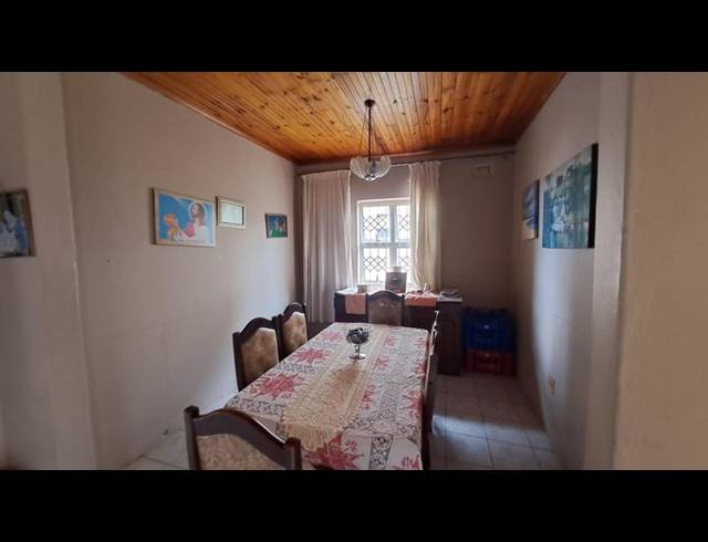 3 BEDROOM HOUSE FOR SALE IN UMLAZI BB